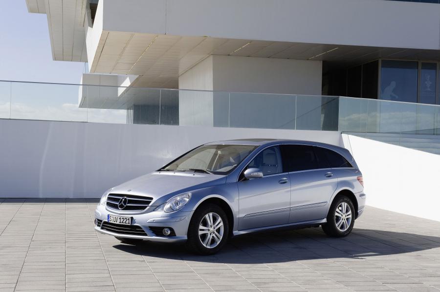  Mercedes-Benz R350 BlueTEC 2009 года  (фото 1 из 4)
